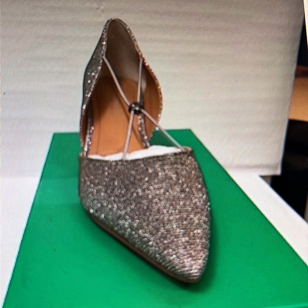 J RENEE Varshee Pewter Glitter Shoes with Kitten Heel